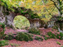 INFOBAE Arco de Zalamportillo, sierra de Entzia, Araba, País Vasco (ShutterStock)